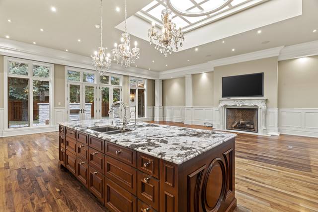 Chef's kitchen with large island