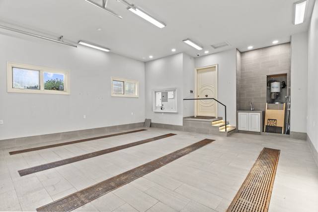 Lower level