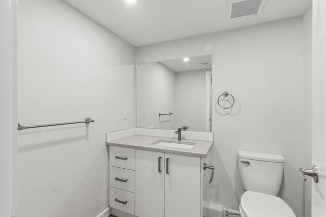 Lower-suite bathroom