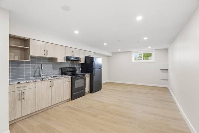 Lower-suite kitchen